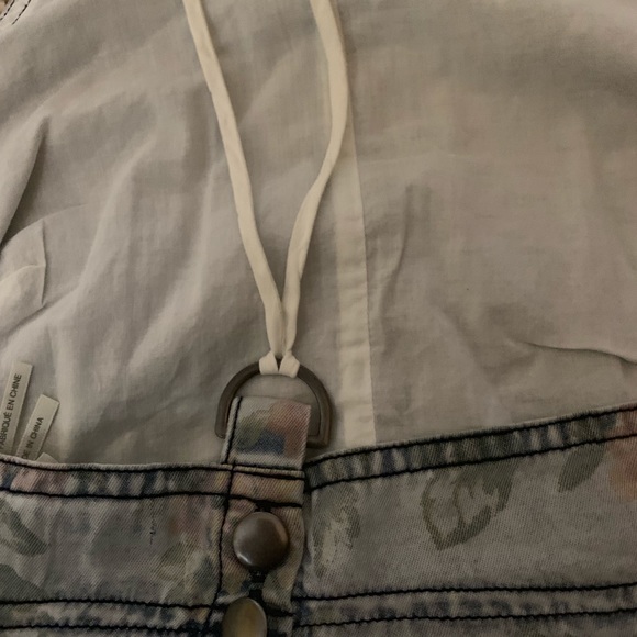 New Kimchi blue flower crop top - Picture 3 of 5